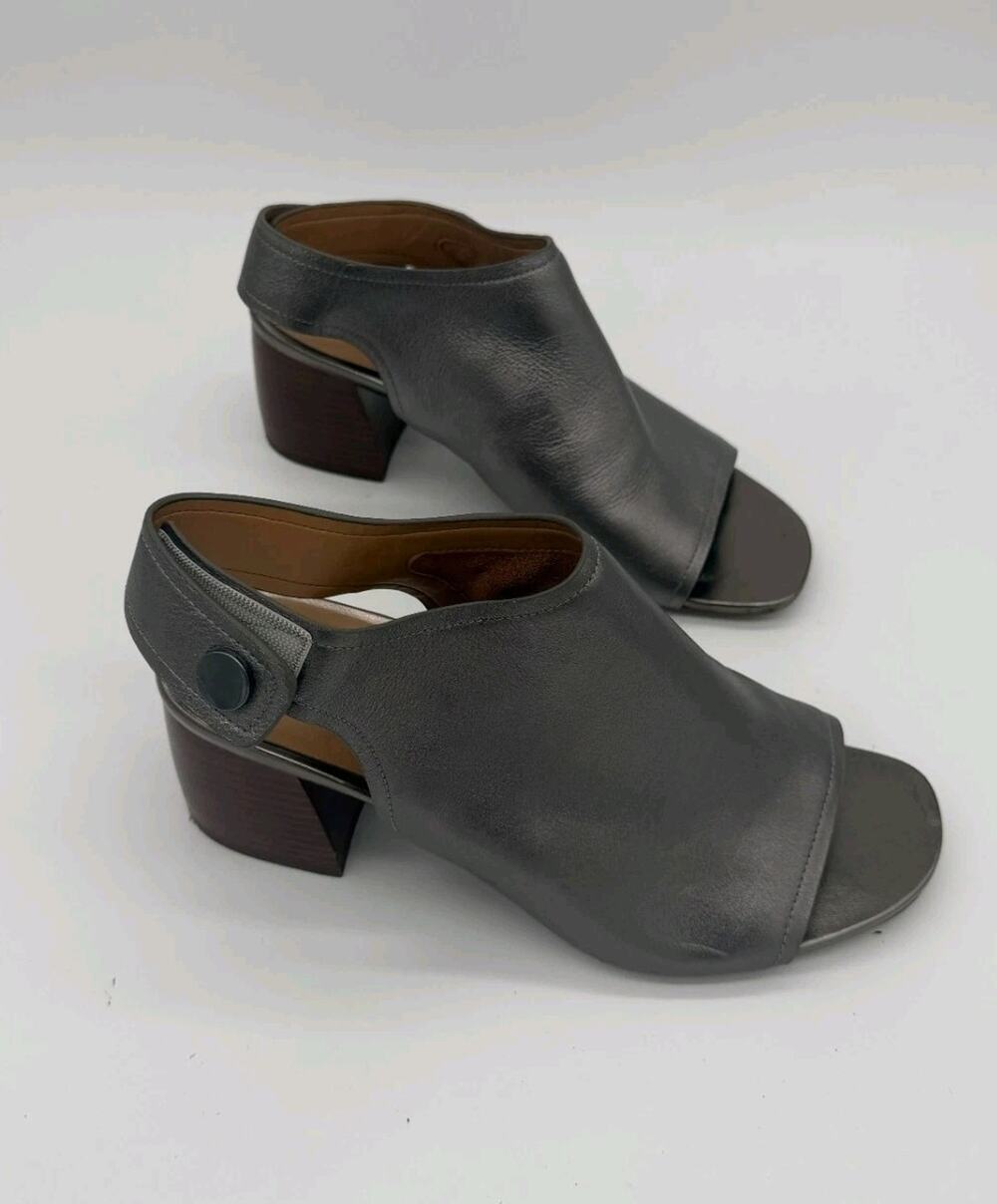 Vionic Valencia Gray Mellatic Leather Slingback Block heel Sandals Size 10 Wide